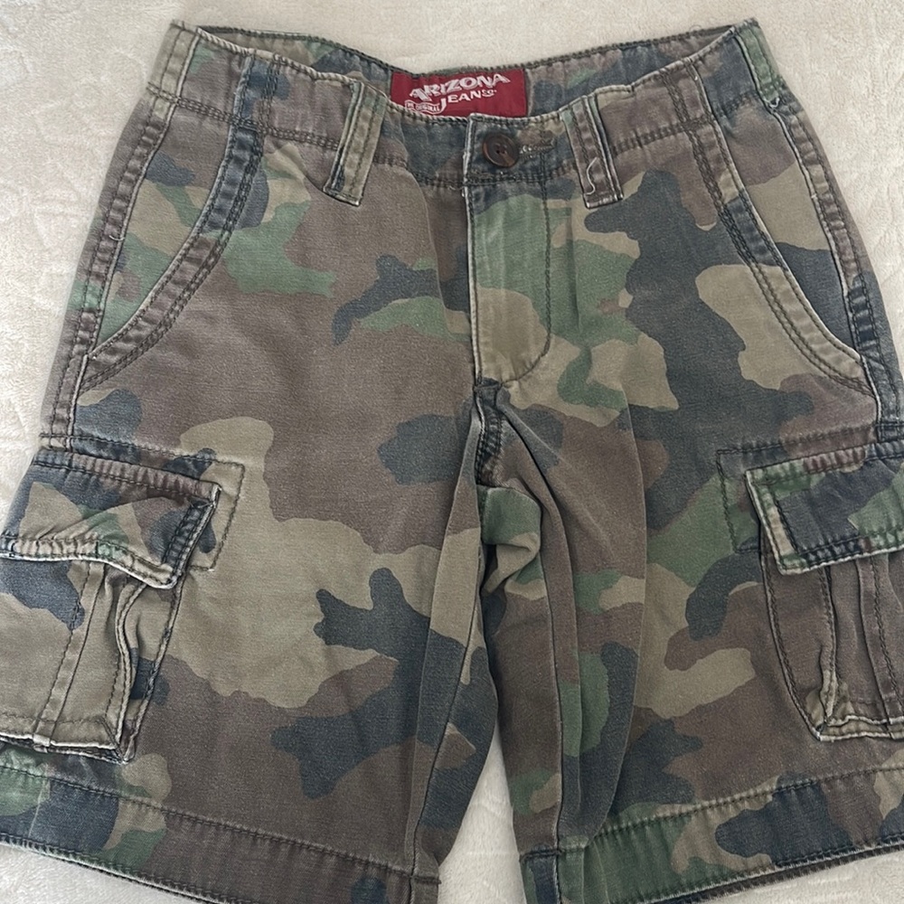 Arizona boys size 7 cargo shorts